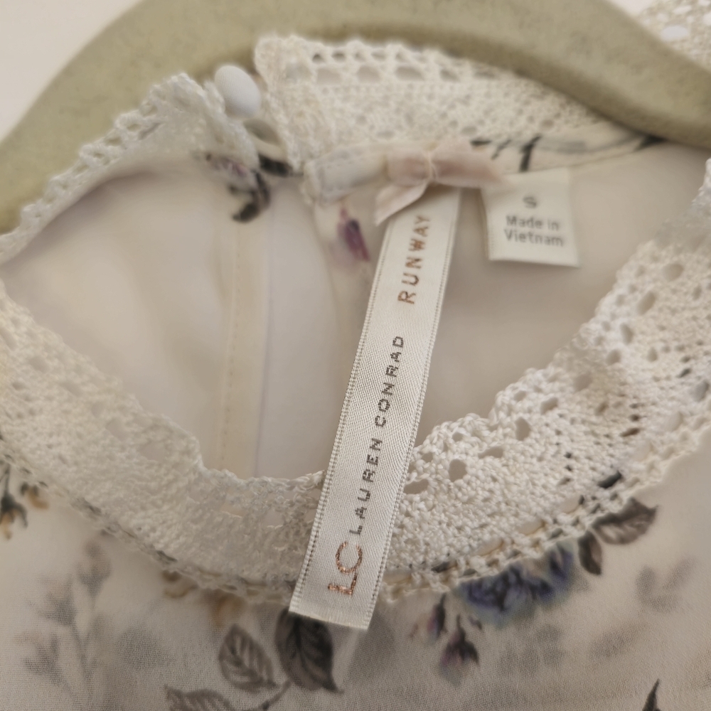 LC Lauren Conrad Runway 2 pc Blouse and Maxi Skirt Set Floral Size Small - Picture 13 of 16